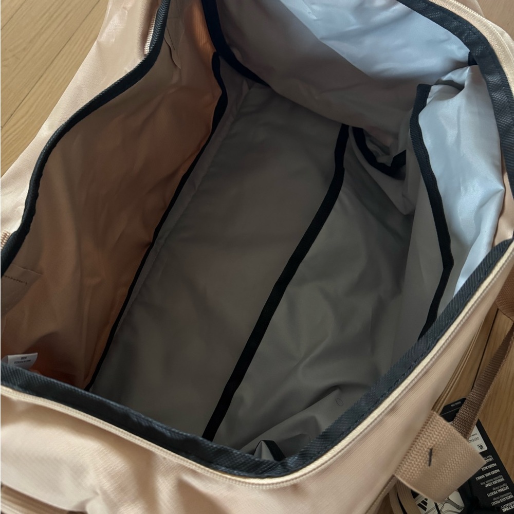 Adidas Defender 5 Small Duffel/Gym Bag - Picture 7 of 10